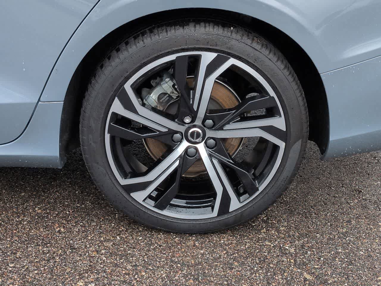 Used 2024 Volvo S60 B5 Core AWD/4WD image 13