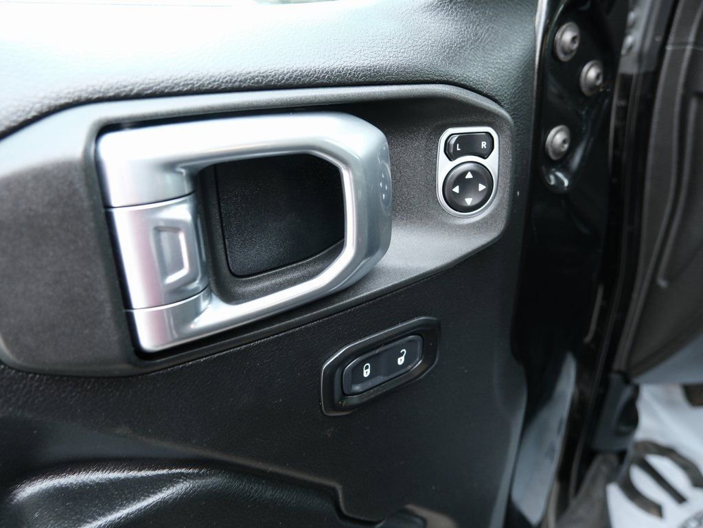 Used 2020 Jeep Wrangler Sport image 25