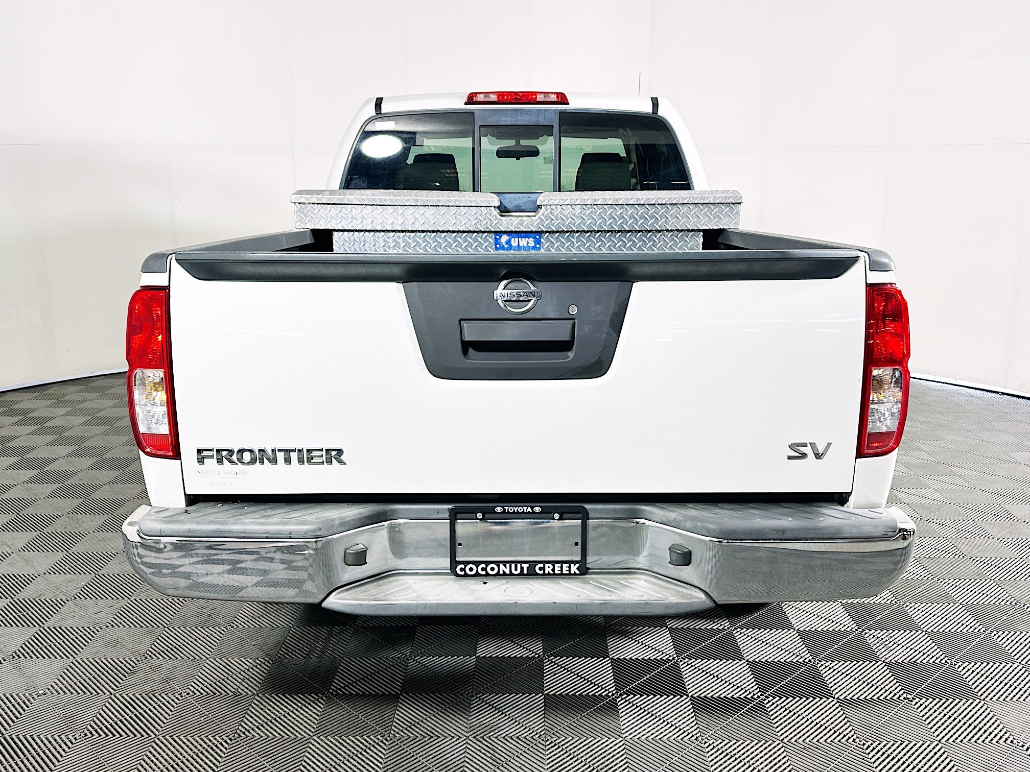 Used 2014 Nissan Frontier SV RWD image 4