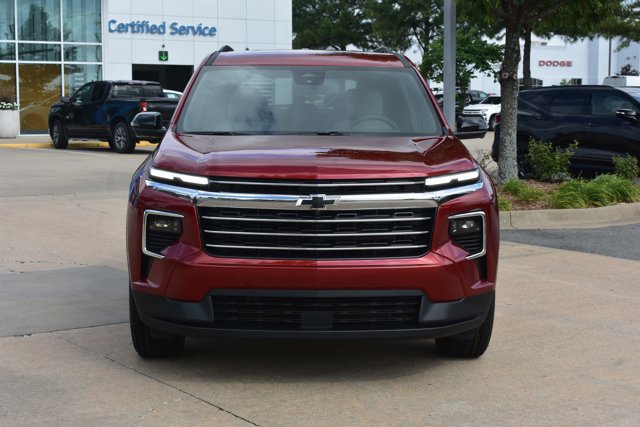 New 2026 Chevrolet Traverse LT w/ Driver Confidence Package FWD image 2