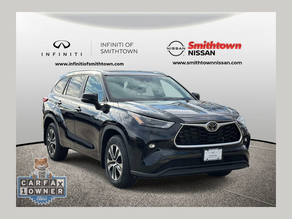 Used 2023 Toyota Highlander XLE image 1