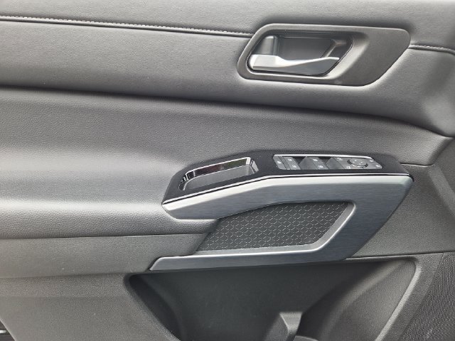 Used 2025 Nissan Pathfinder SL AWD/4WD image 14