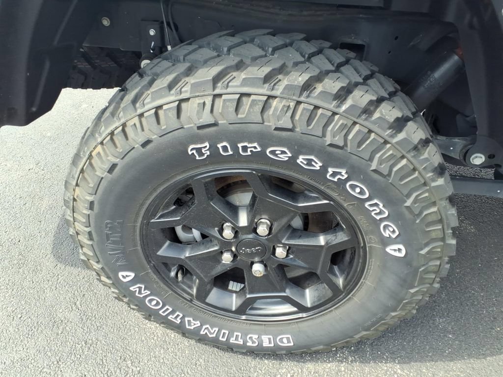 Used 2022 Jeep Gladiator Sport AWD/4WD image 19