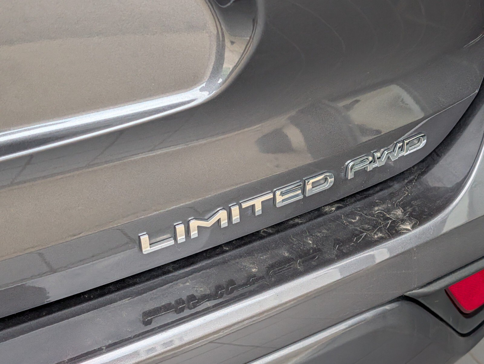 Used 2023 Toyota Highlander Limited AWD/4WD image 4