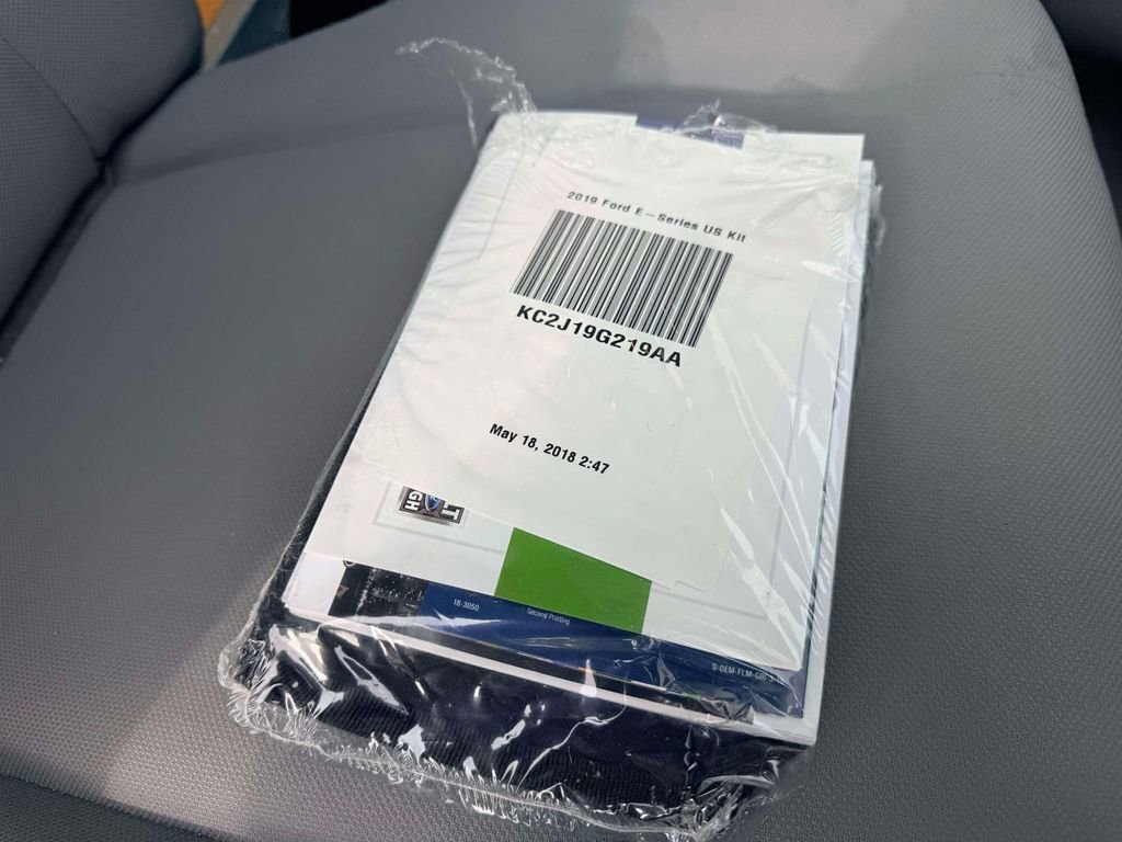 Used 2019 Ford E-350 and Econoline 350 Super Duty RWD image 23