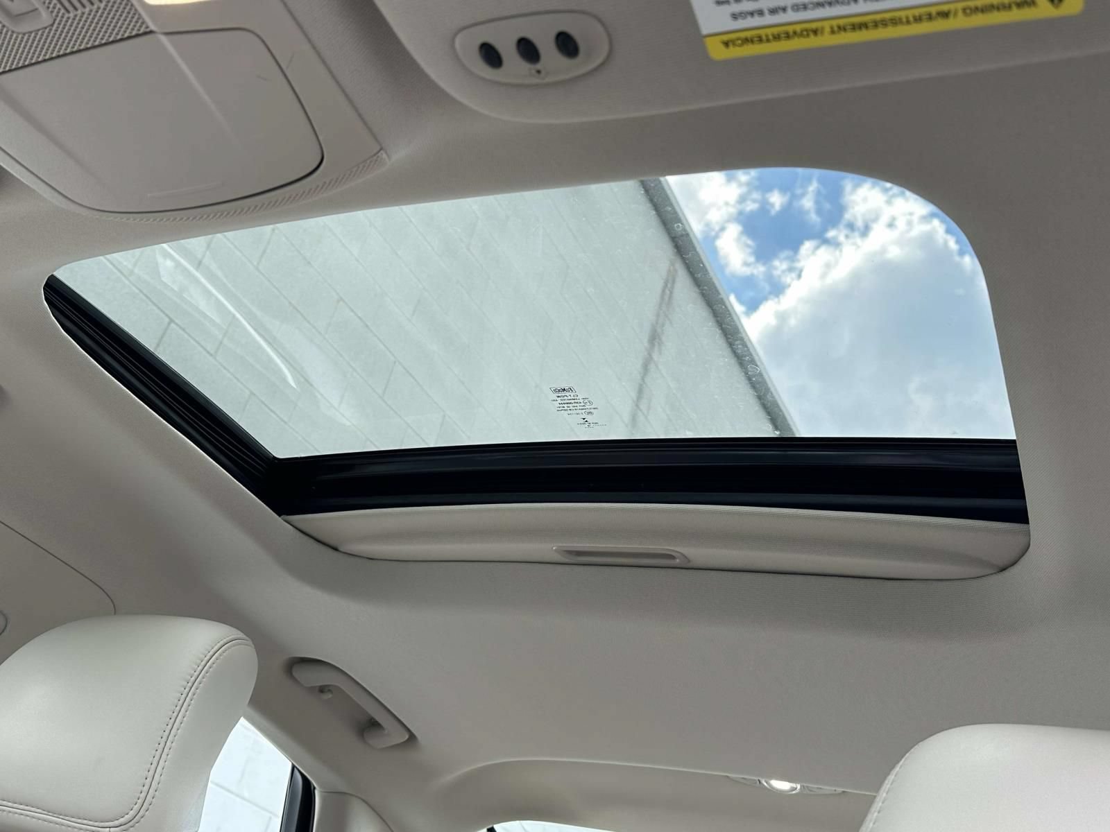Used 2018 Lincoln MKZ Select w/ Select Plus Package FWD image 18