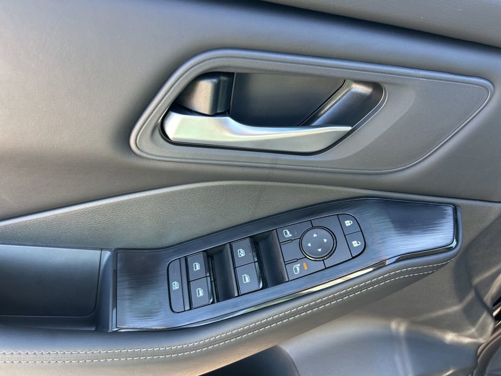 New 2026 Nissan Rogue SV w/ Cold Weather Package image 19