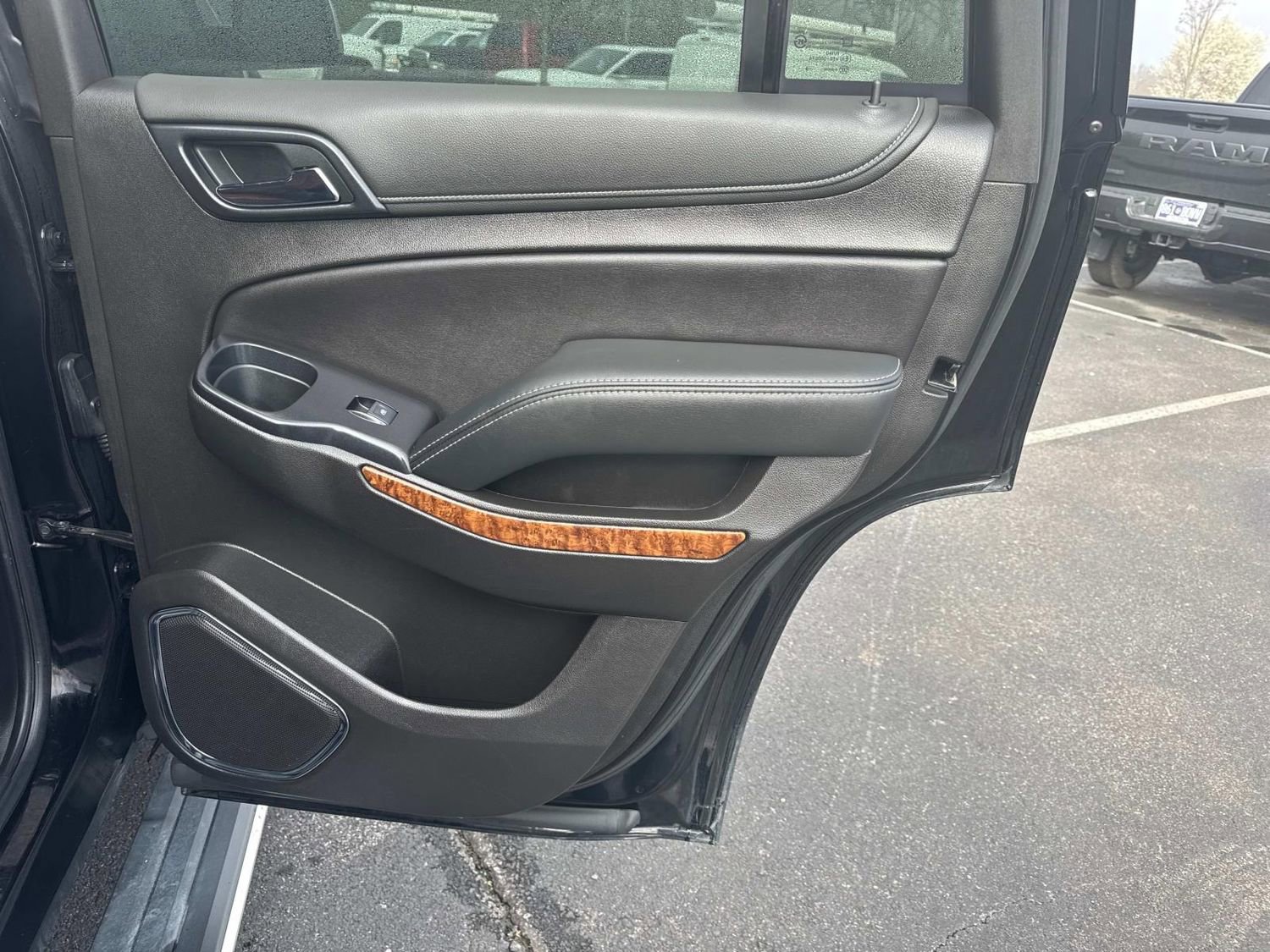 Used 2020 Chevrolet Tahoe Premier w/ Premier Plus Edition image 25