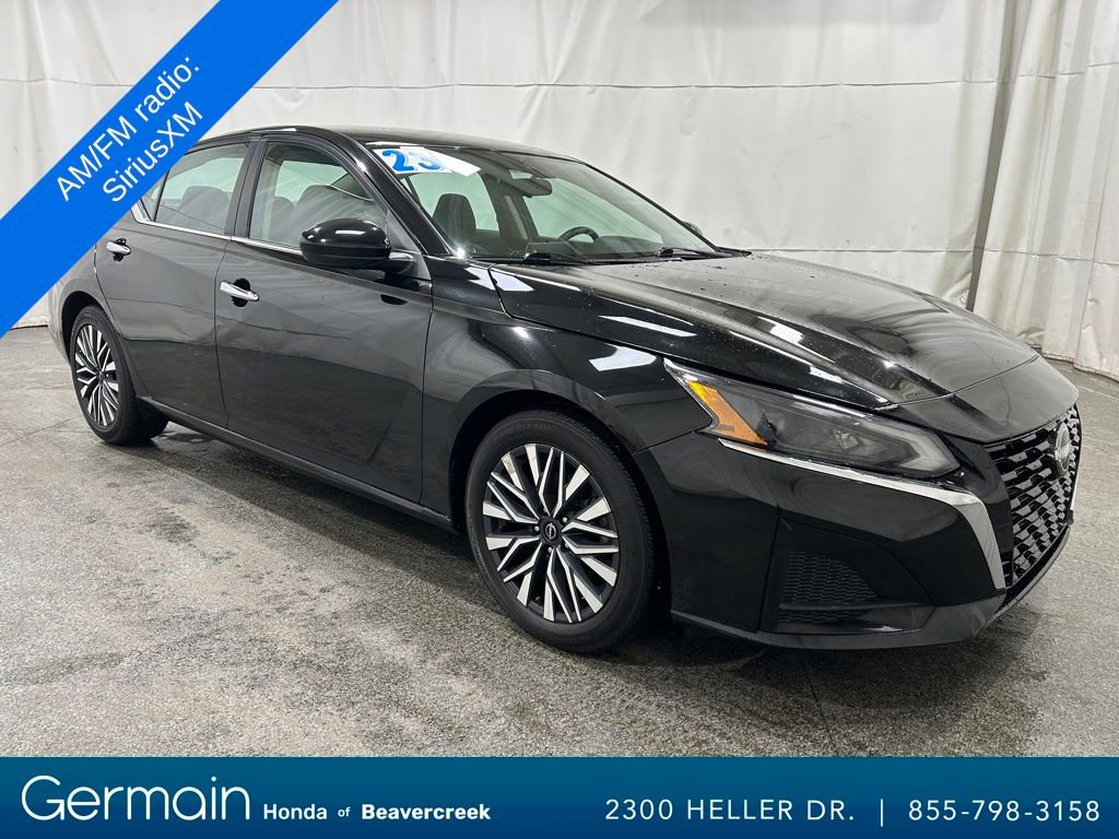 Used 2023 Nissan Altima 2.5 SV
