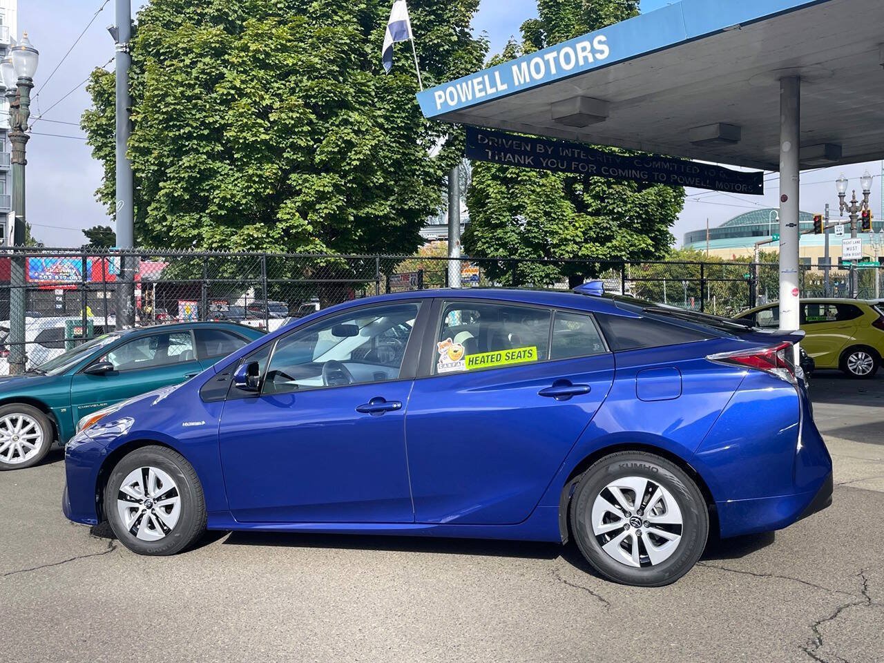 Used 2017 Toyota Prius Four Touring FWD image 32