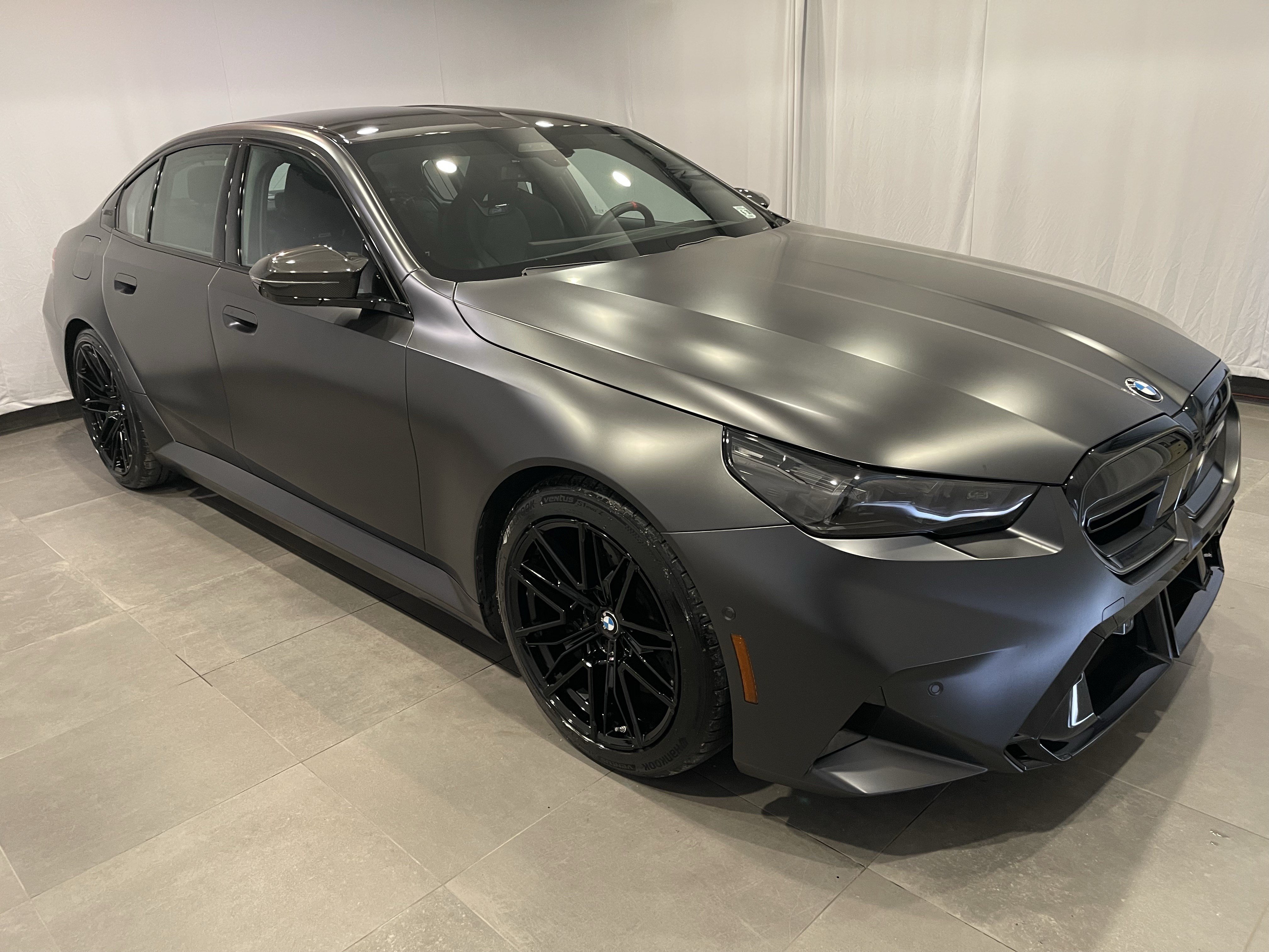 Used 2026 BMW M5 w/ Executive Package AWD/4WD image 3