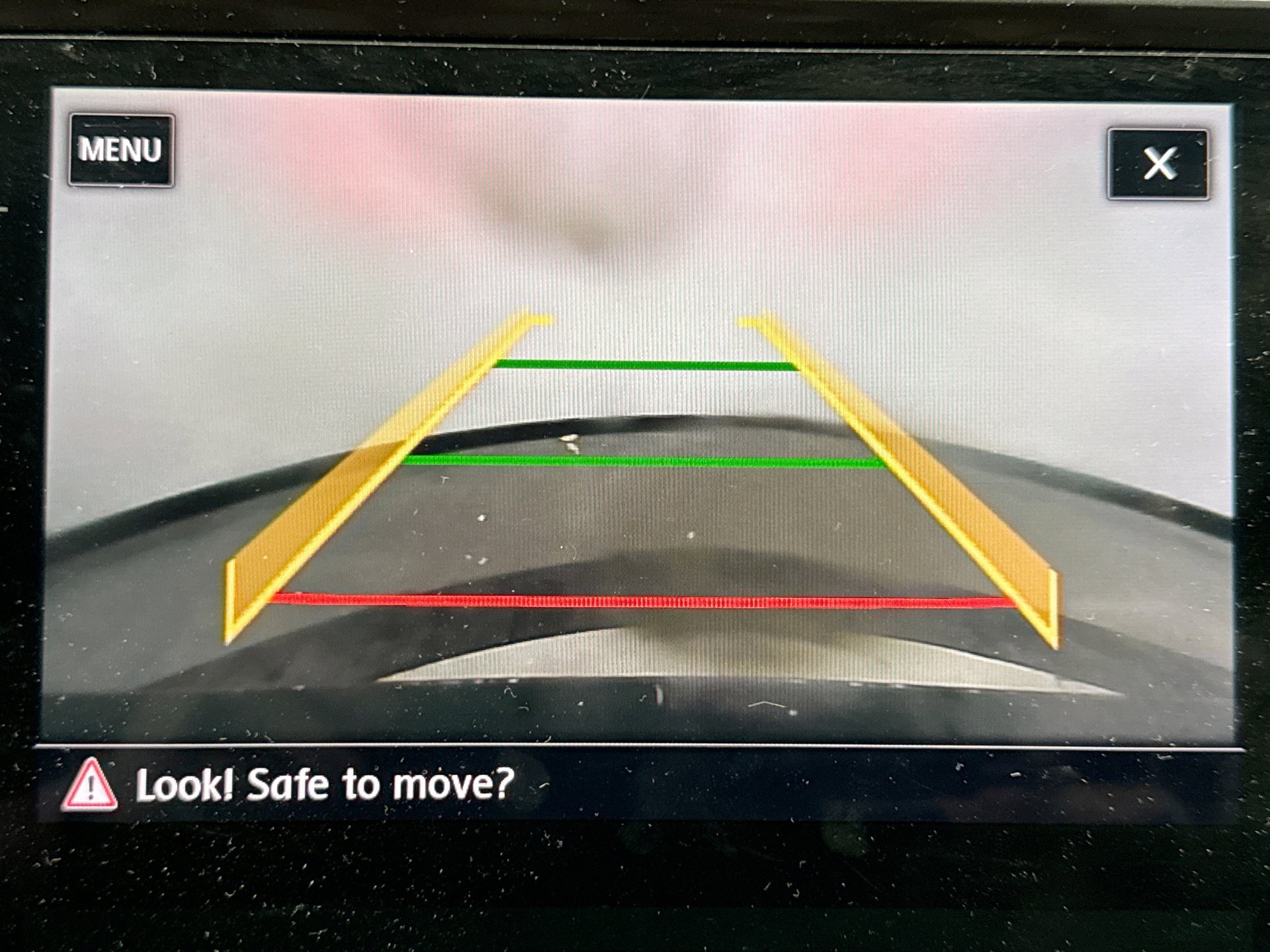 Used 2018 Volkswagen Tiguan SE image 10