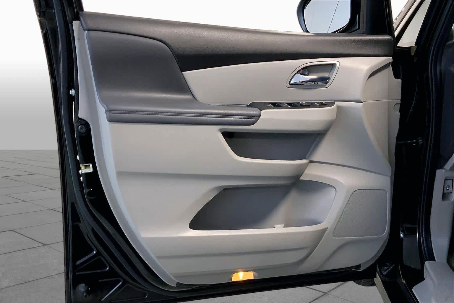 Used 2015 Honda Odyssey EX-L image 20