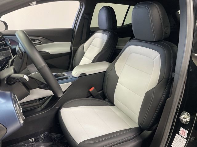 Used 2025 Chevrolet Equinox EV LT image 11