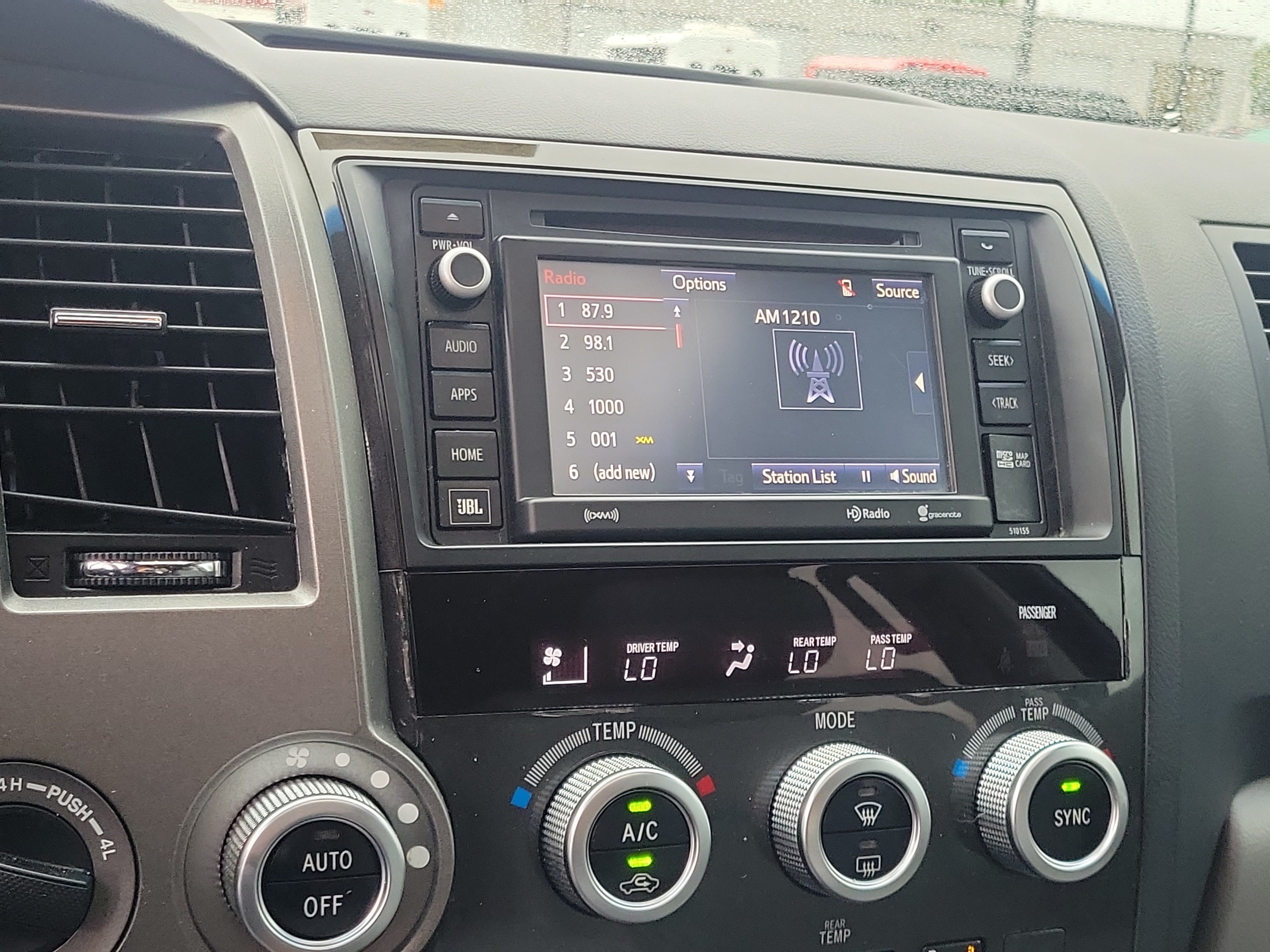 Used 2017 Toyota Sequoia Platinum AWD/4WD image 26