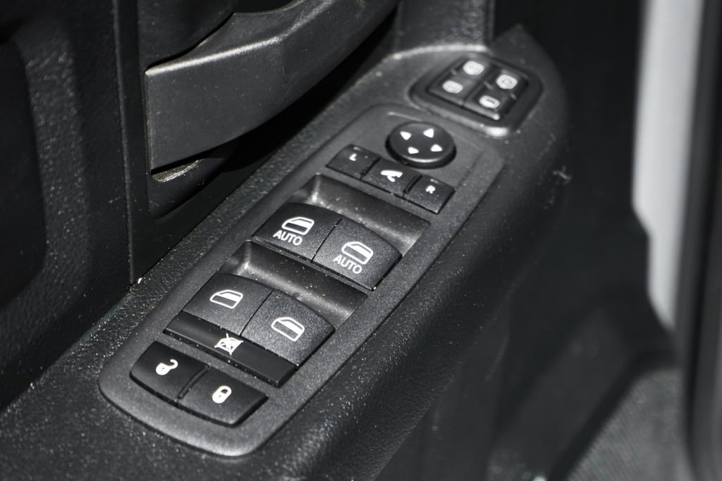 Used 2024 RAM 3500 Tradesman image 17