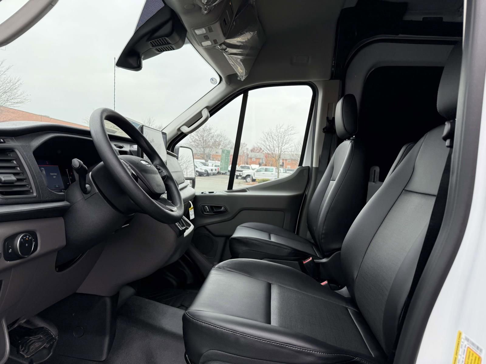 New 2026 Ford Transit 150 148 Medium Roof w/ Load Area Protection Package image 10