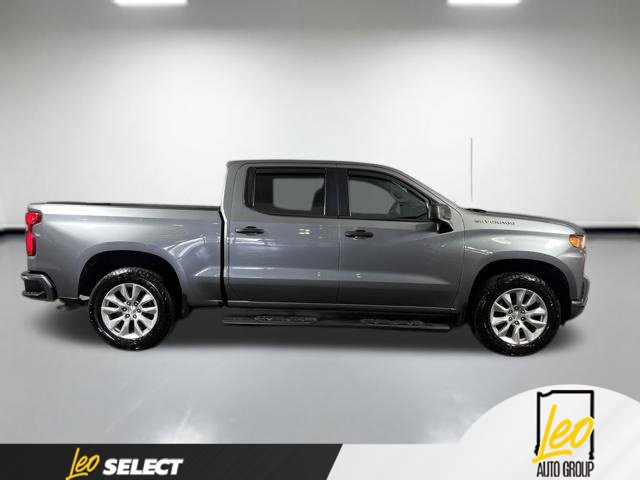 Used 2020 Chevrolet Silverado 1500 Custom w/ Custom Value Package AWD/4WD image 4
