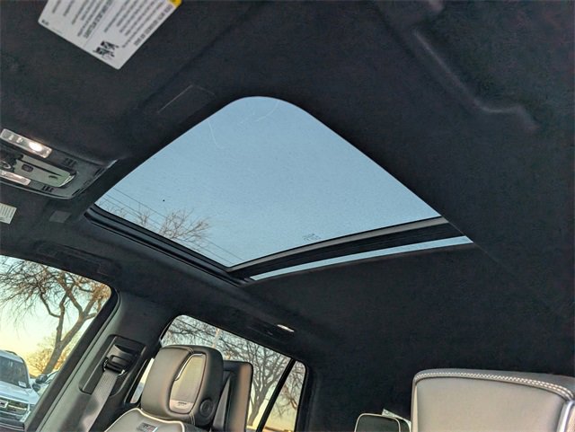 New 2026 GMC Yukon AT4 Ultimate w/ LPO, Floor Liner Package image 19