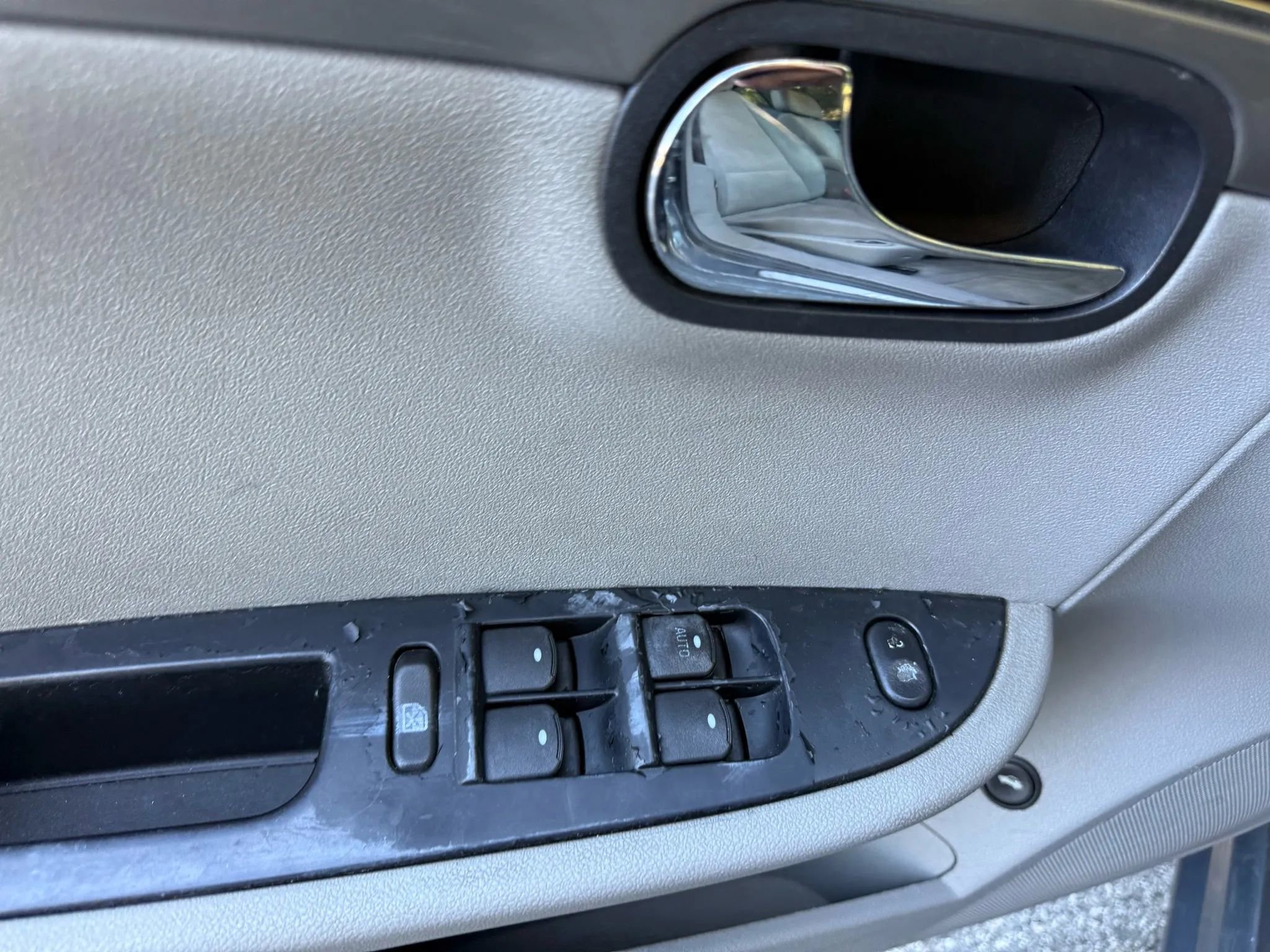 Used 2009 Saturn Aura XE w/ Convenience Package FWD image 10