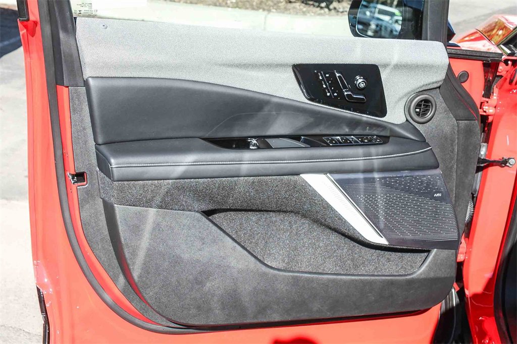 Used 2025 Cadillac Optiq Sport 2 w/ LPO, Floor Liner Package image 26