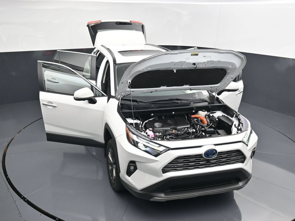 Used 2024 Toyota RAV4 Limited w/ Advanced Technology Package AWD/4WD image 38