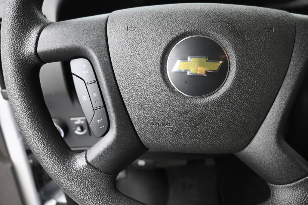 Used 2025 Chevrolet Express 3500 LT w/ LT Preferred Equipment Group RWD image 19
