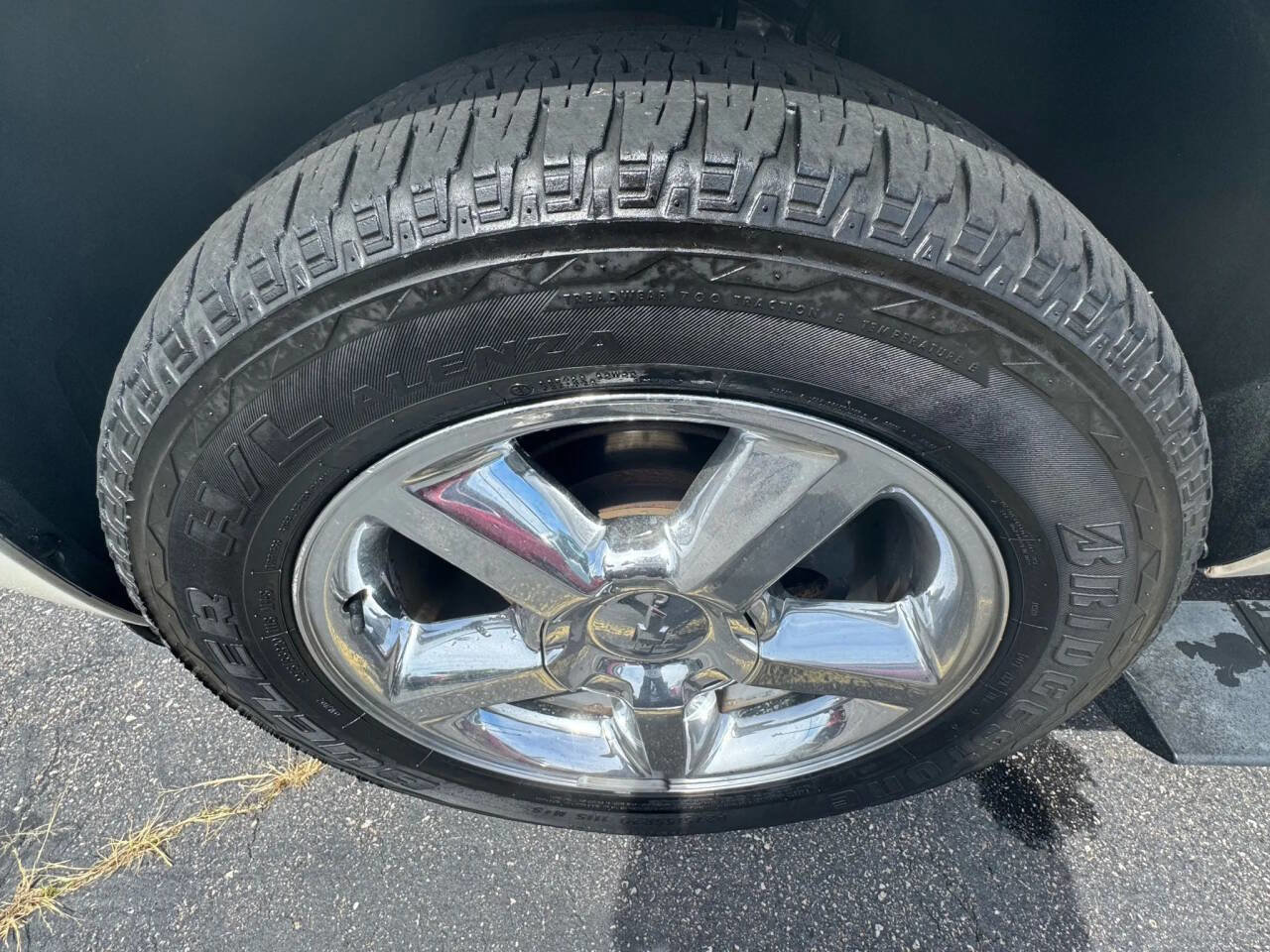 Used 2011 Chevrolet Tahoe LTZ AWD/4WD image 42