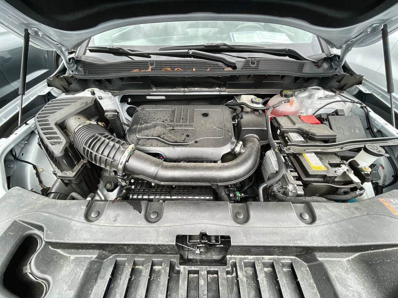 Used 2025 Chevrolet Blazer LT FWD image 29