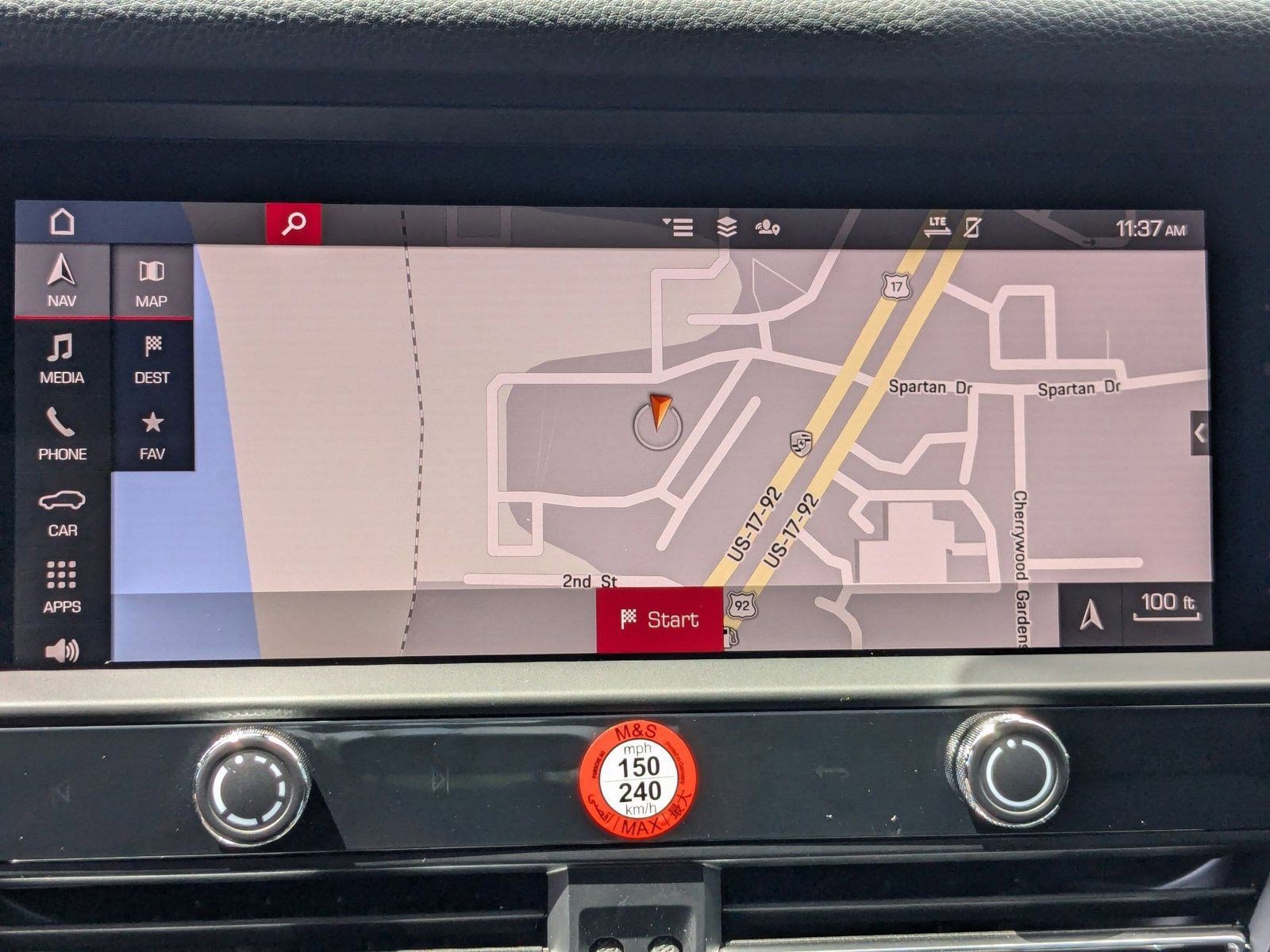 Certified 2025 Porsche Macan image 19