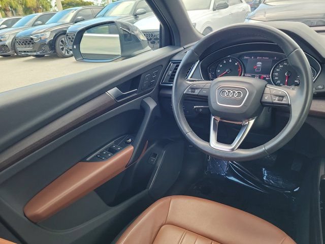 Used 2021 Audi Q5 Premium AWD/4WD image 13