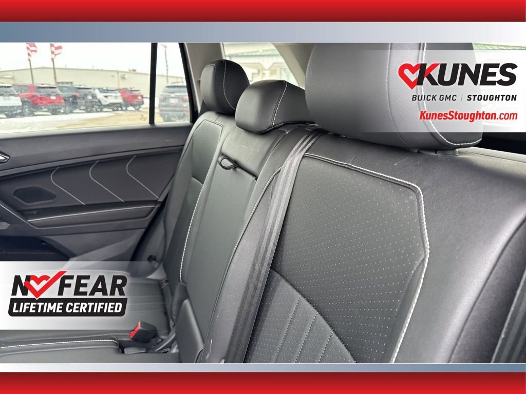 Used 2024 Volkswagen Tiguan Wolfsburg Edition image 35