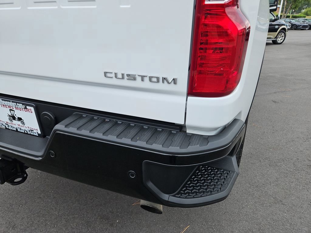 Used 2024 Chevrolet Silverado 2500 Custom w/ Custom Value Package image 27