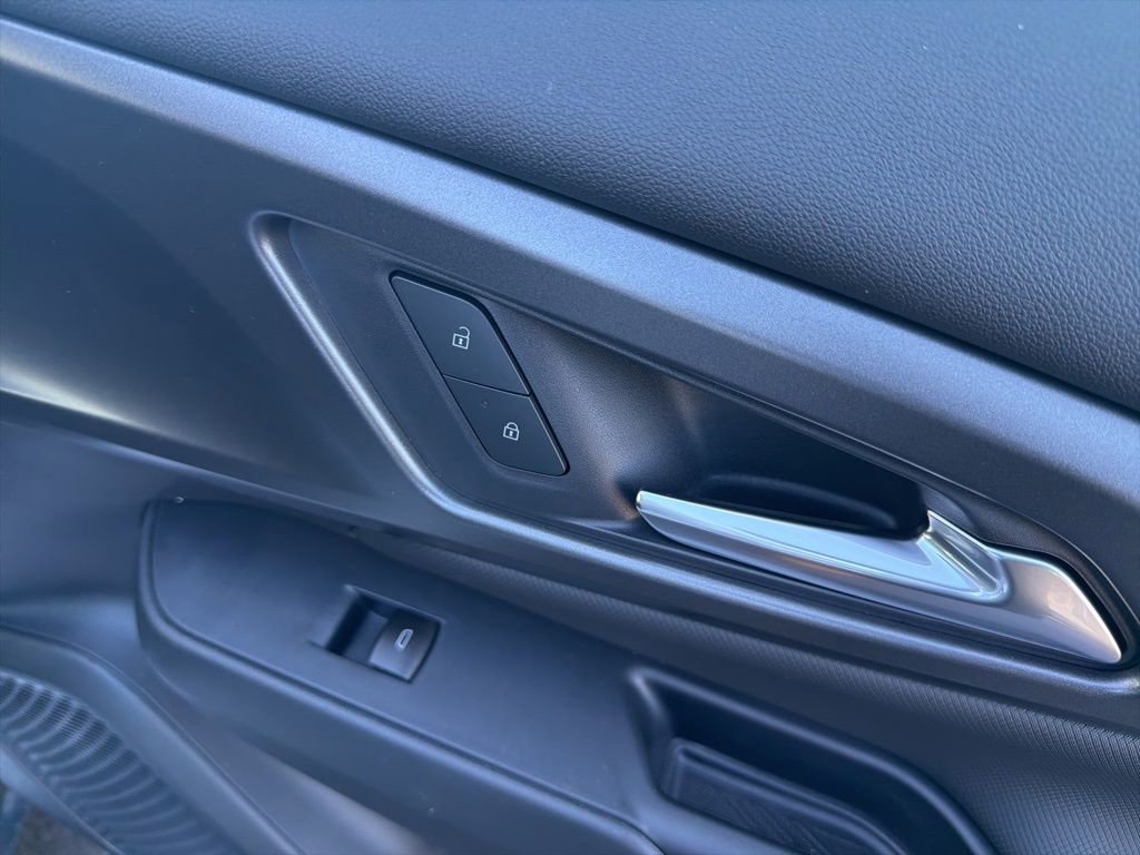 New 2026 Chevrolet Equinox EV LT w/ Comfort Package image 25