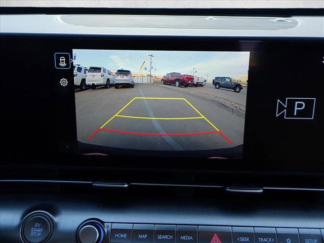 Used 2024 Hyundai Kona SE image 16