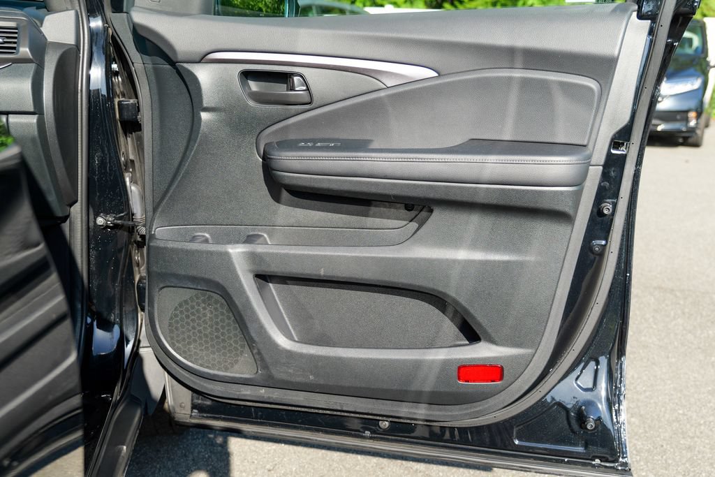 Used 2023 Honda Passport EX-L image 33