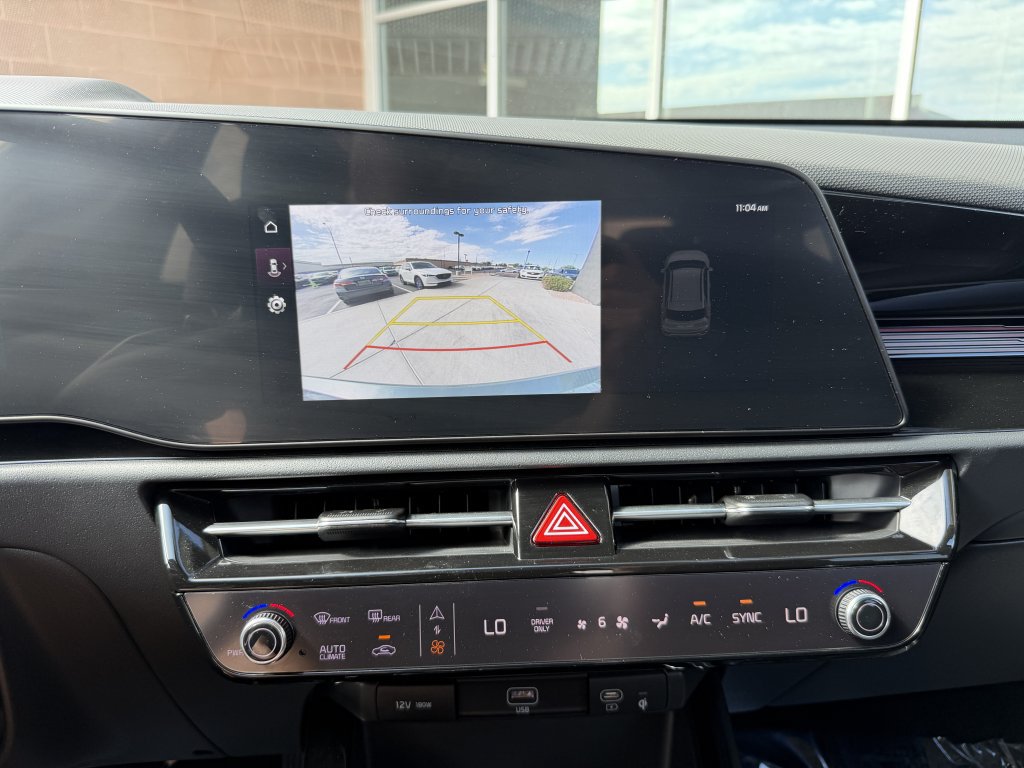 Used 2024 Kia Niro EX FWD image 19