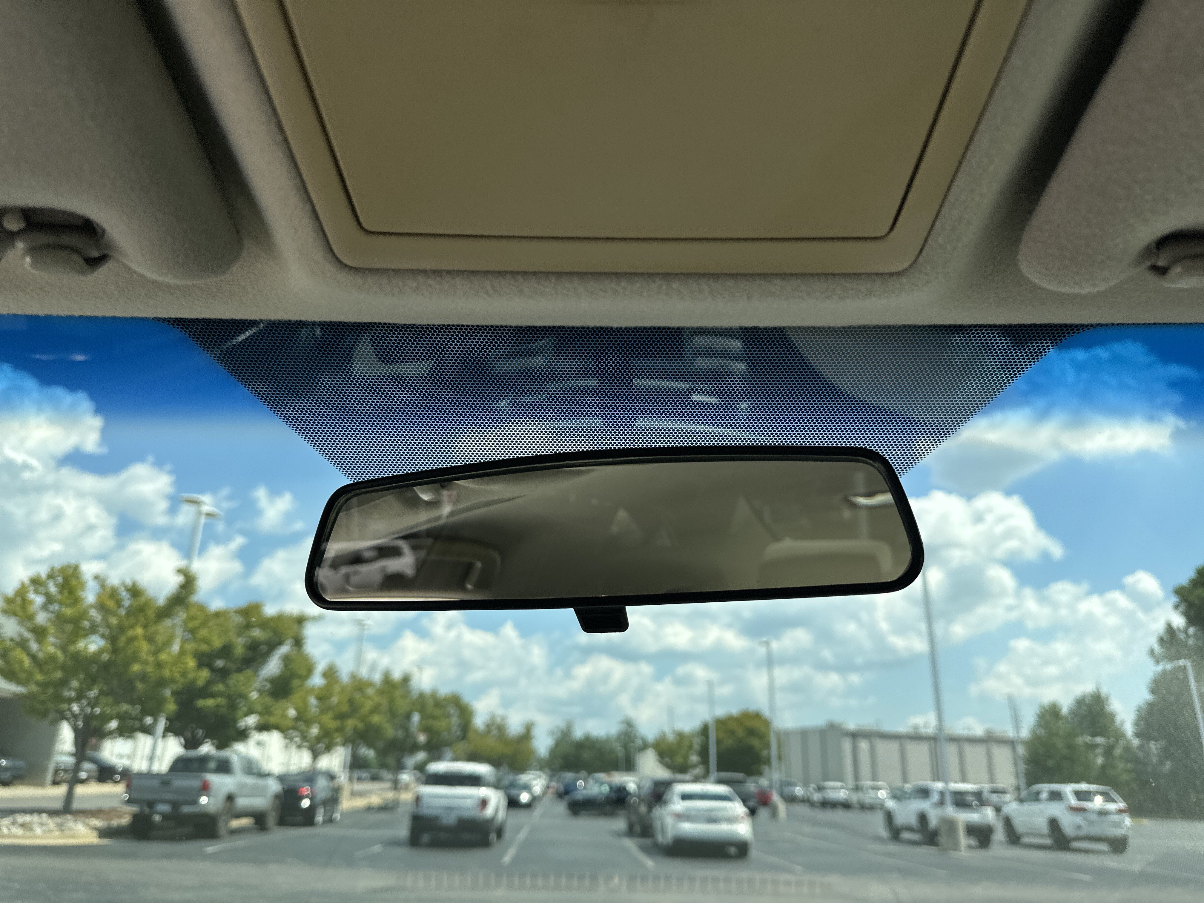 Used 2010 Toyota Camry LE FWD image 27