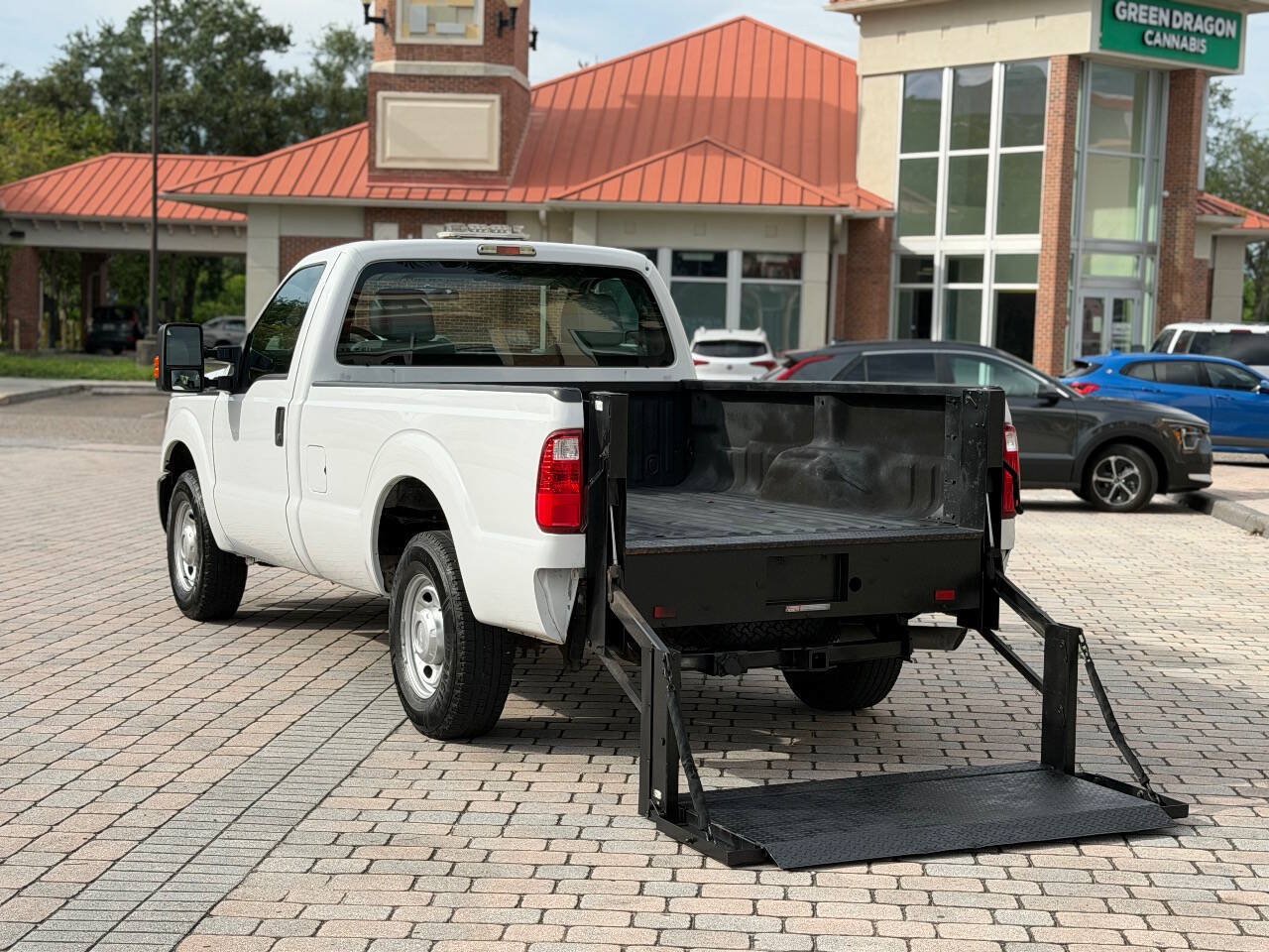 Used 2016 Ford F250 XL w/ Power Equipment Group RWD image 12