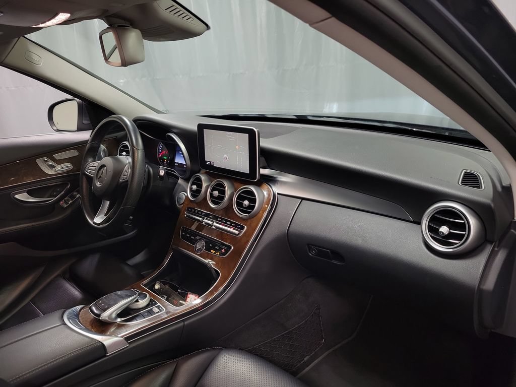 Used 2016 Mercedes-Benz C 300 4MATIC Sedan image 27