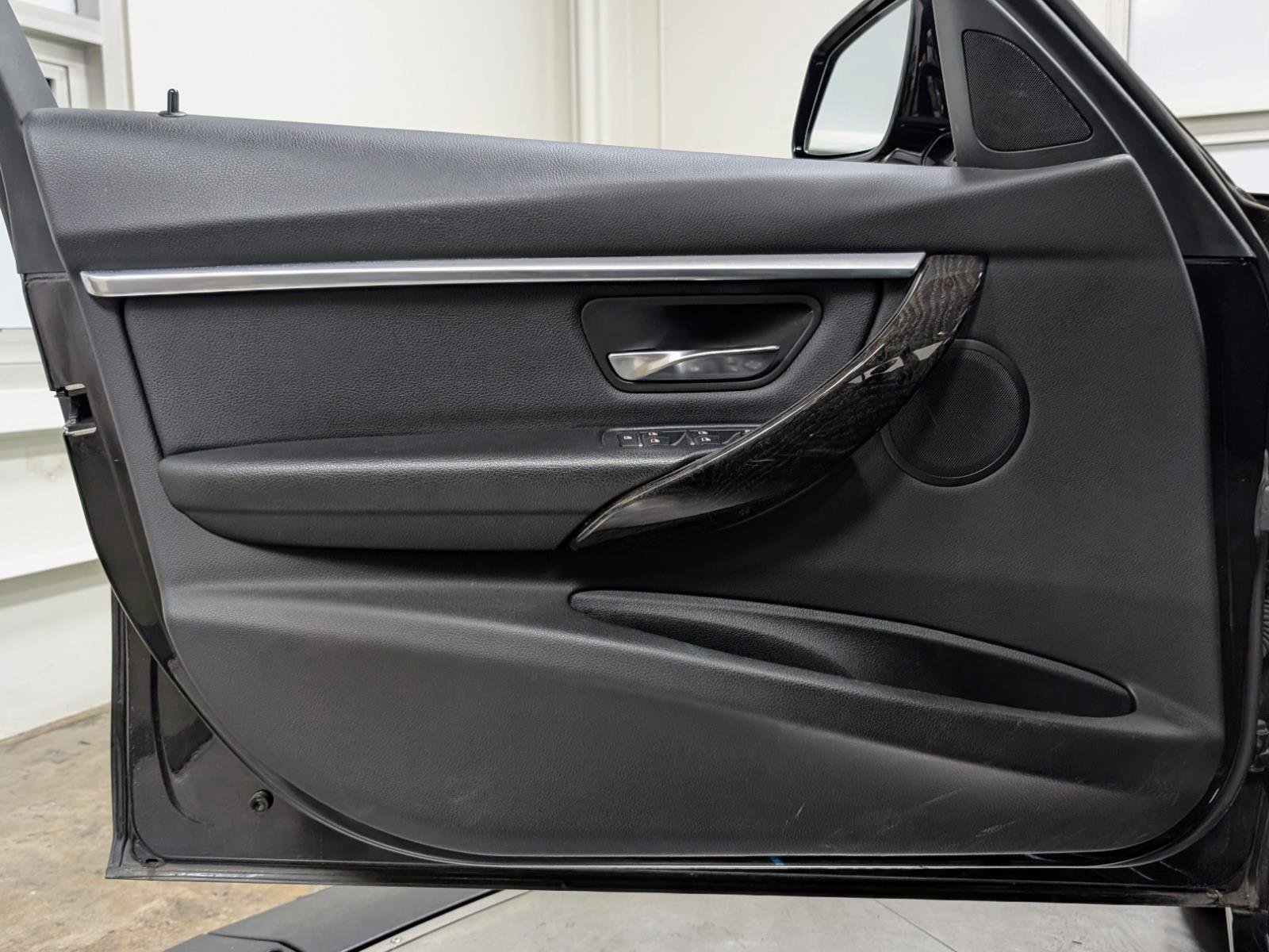 Used 2017 BMW 330e RWD image 12
