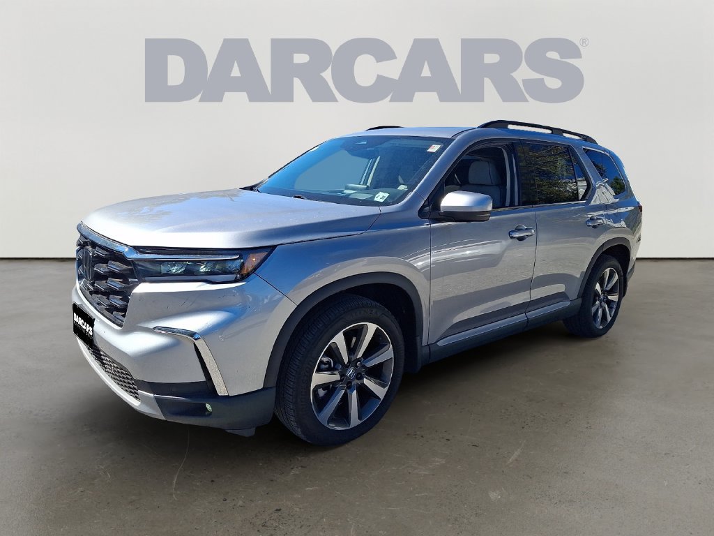 Used 2025 Honda Pilot Elite image 3
