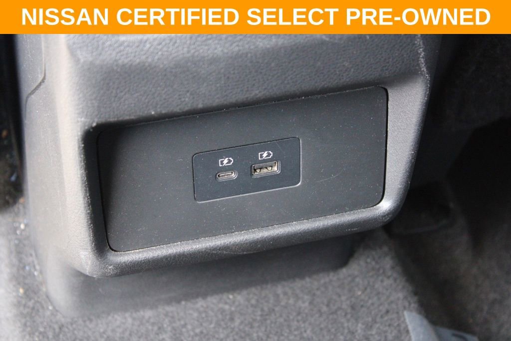 Certified 2023 Nissan Rogue SV image 27
