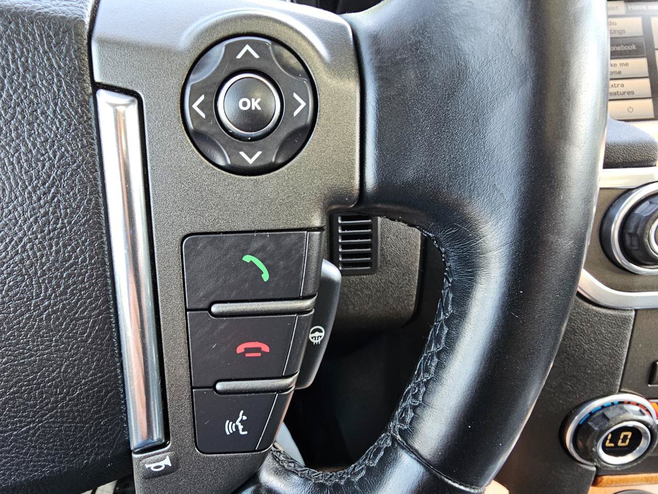 Used 2013 Land Rover LR4 HSE LUX AWD/4WD image 37
