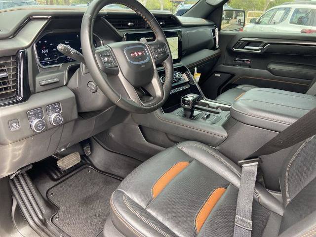 Used 2025 GMC Sierra 1500 AT4 w/ Technology Package AWD/4WD image 6