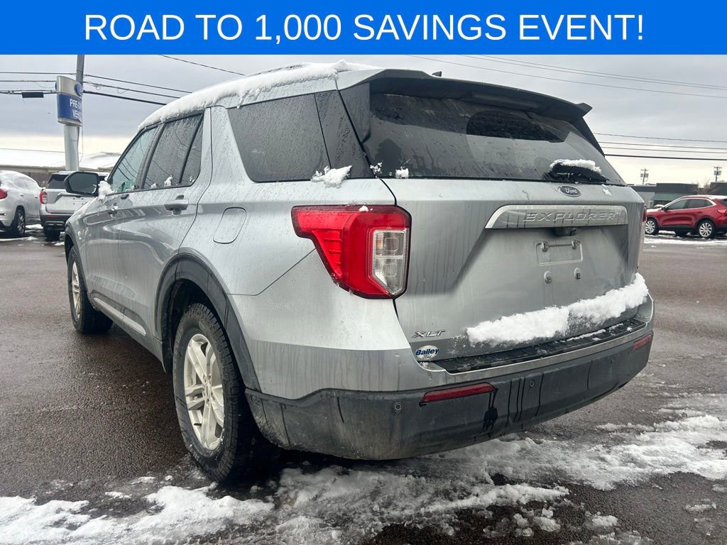 Certified 2022 Ford Explorer XLT image 4