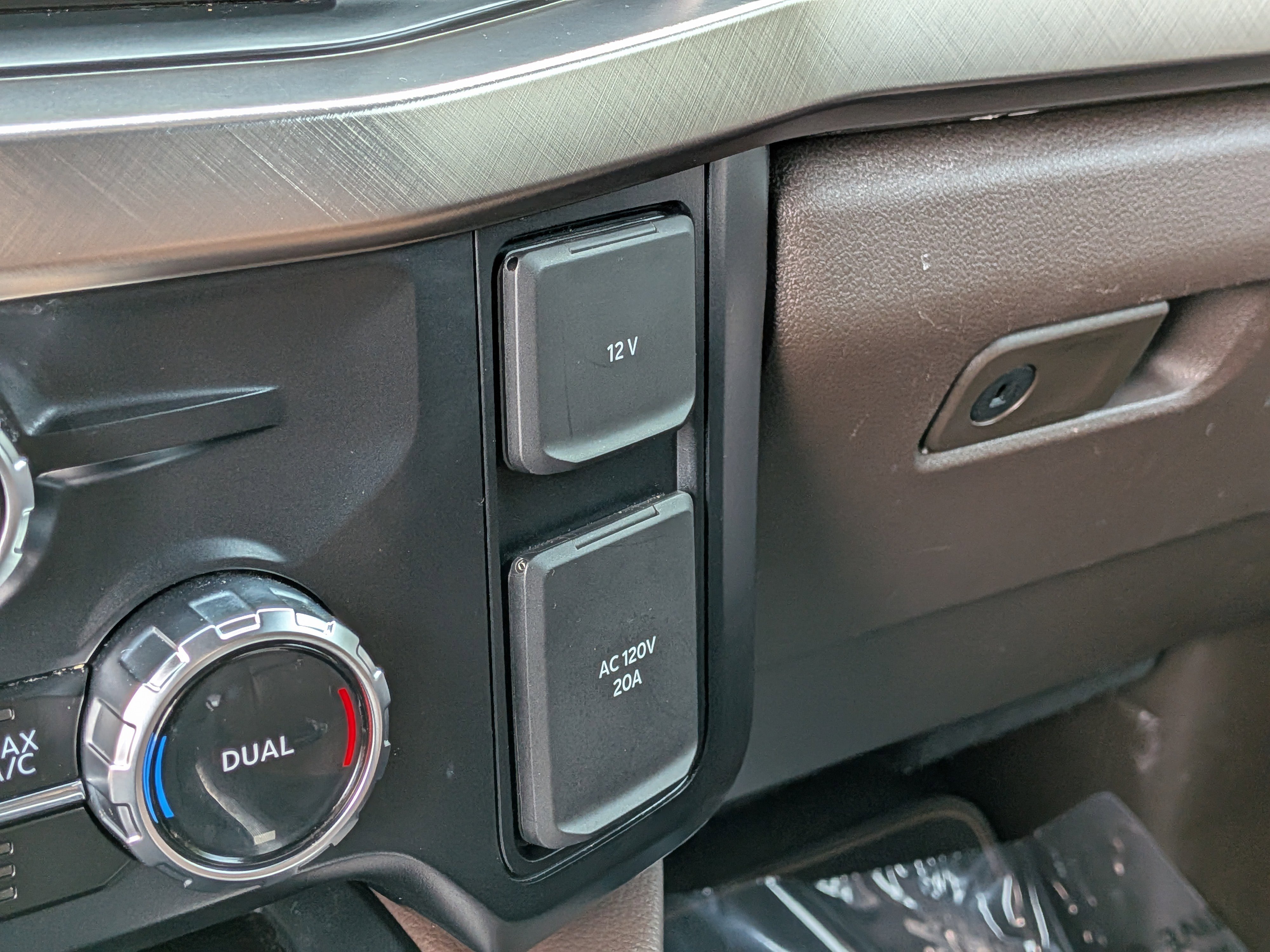 Used 2023 Ford F350 King Ranch w/ Chrome Package AWD/4WD image 33