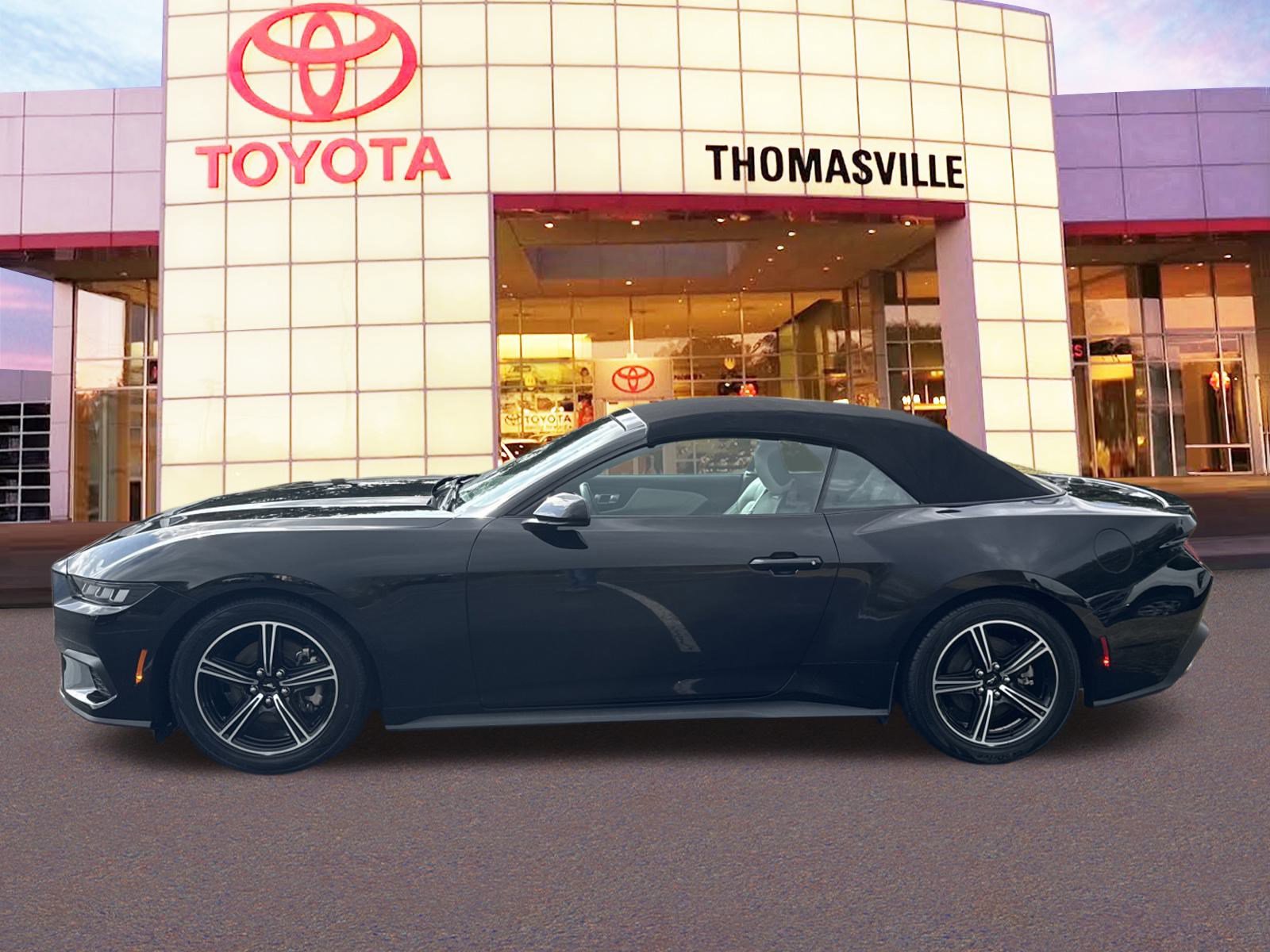 Used 2024 Ford Mustang Premium image 8