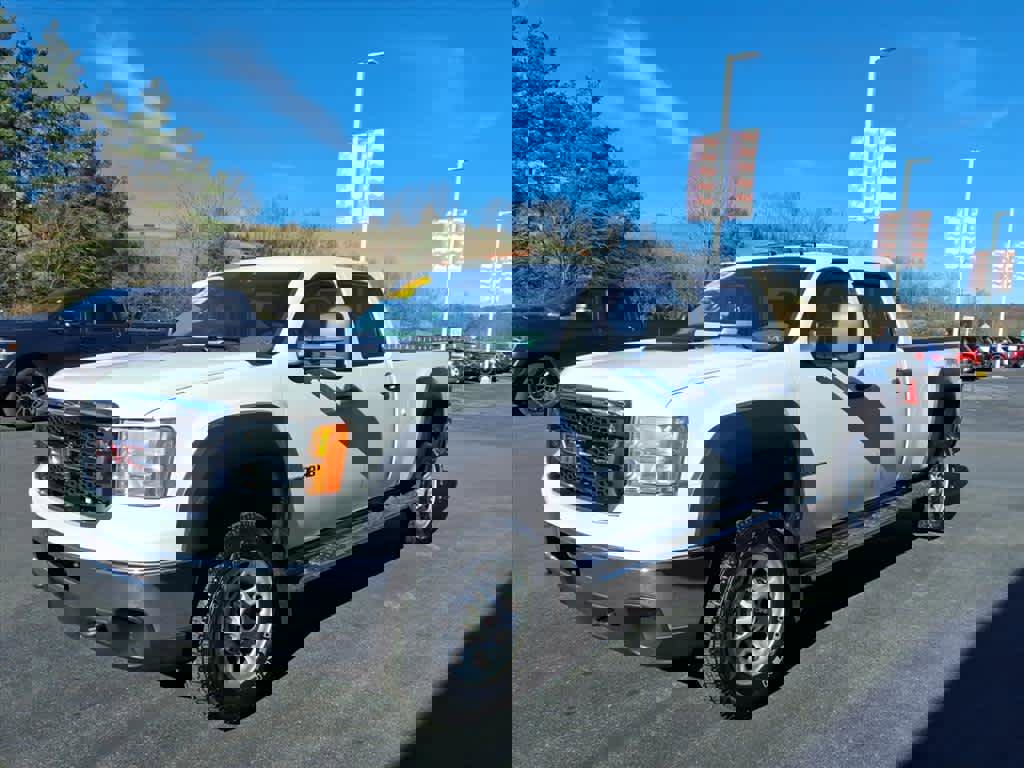 Used 2014 GMC Sierra 2500 W/T w/ Snow Plow Prep Package image 3