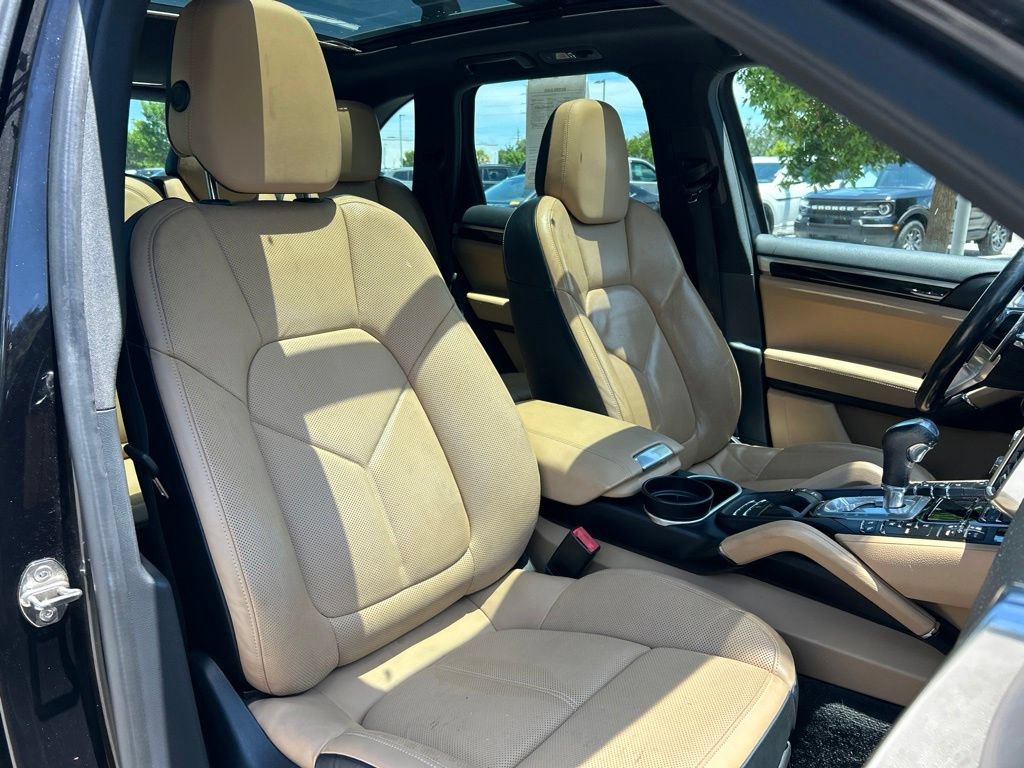 Used 2017 Porsche Cayenne S AWD/4WD image 44